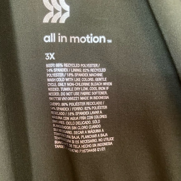 Women’s Plus Size Stretch Woven Dress - All In Motion size 3X (with pockets!!!) - Picture 3 of 3